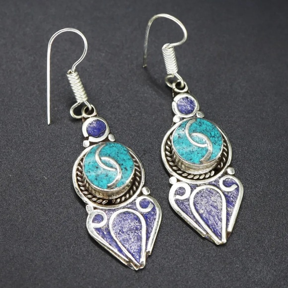 Traditional ethnic Gemstone earrings - Picture 7 of 12